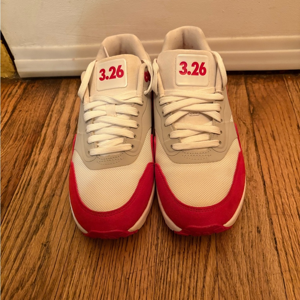 Nike Women's Sneakers Red and White